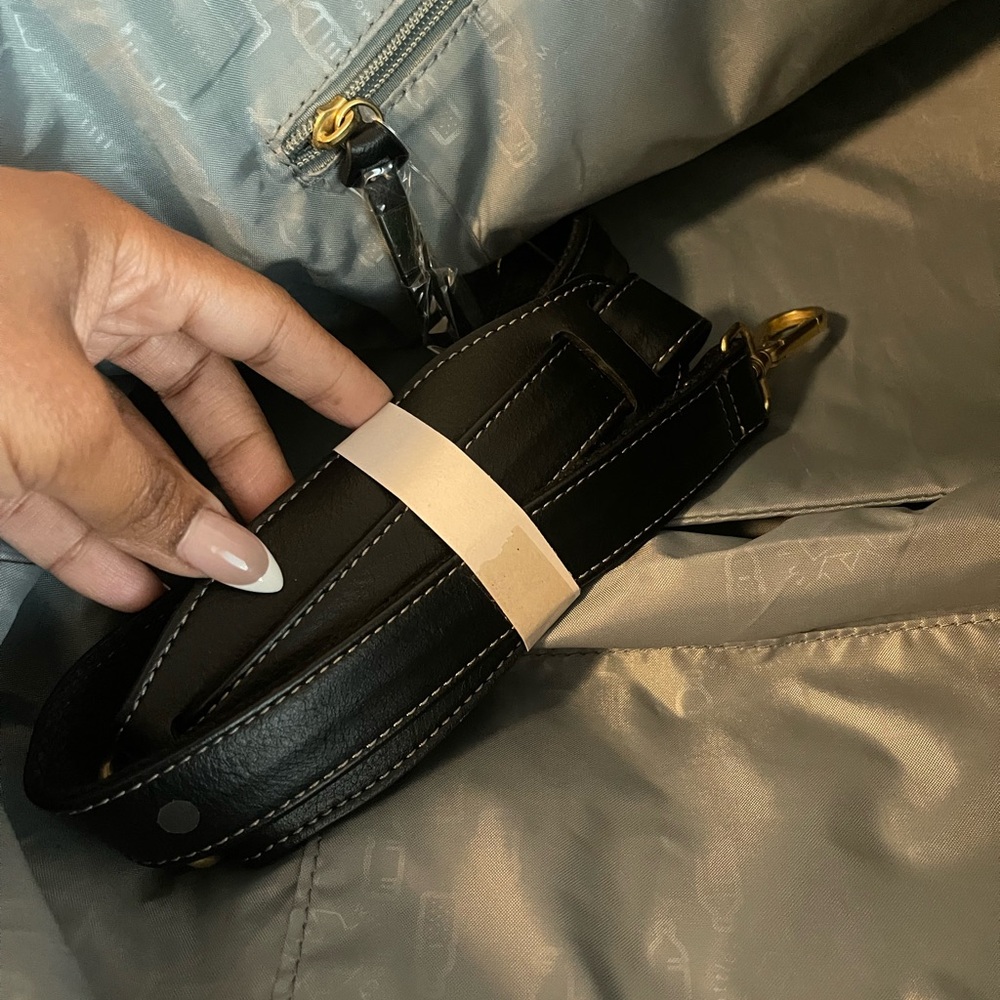 Weekender Tote & Wallet - Picture 13 of 14